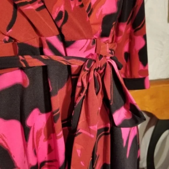 V Neck Long Sleeve Floral Dress with pockets - Picture 5 of 9